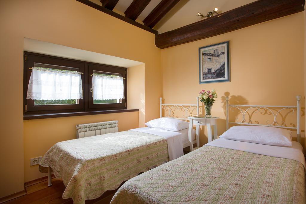 Momjan Villa Momiano With Private Pool מראה חיצוני תמונה
