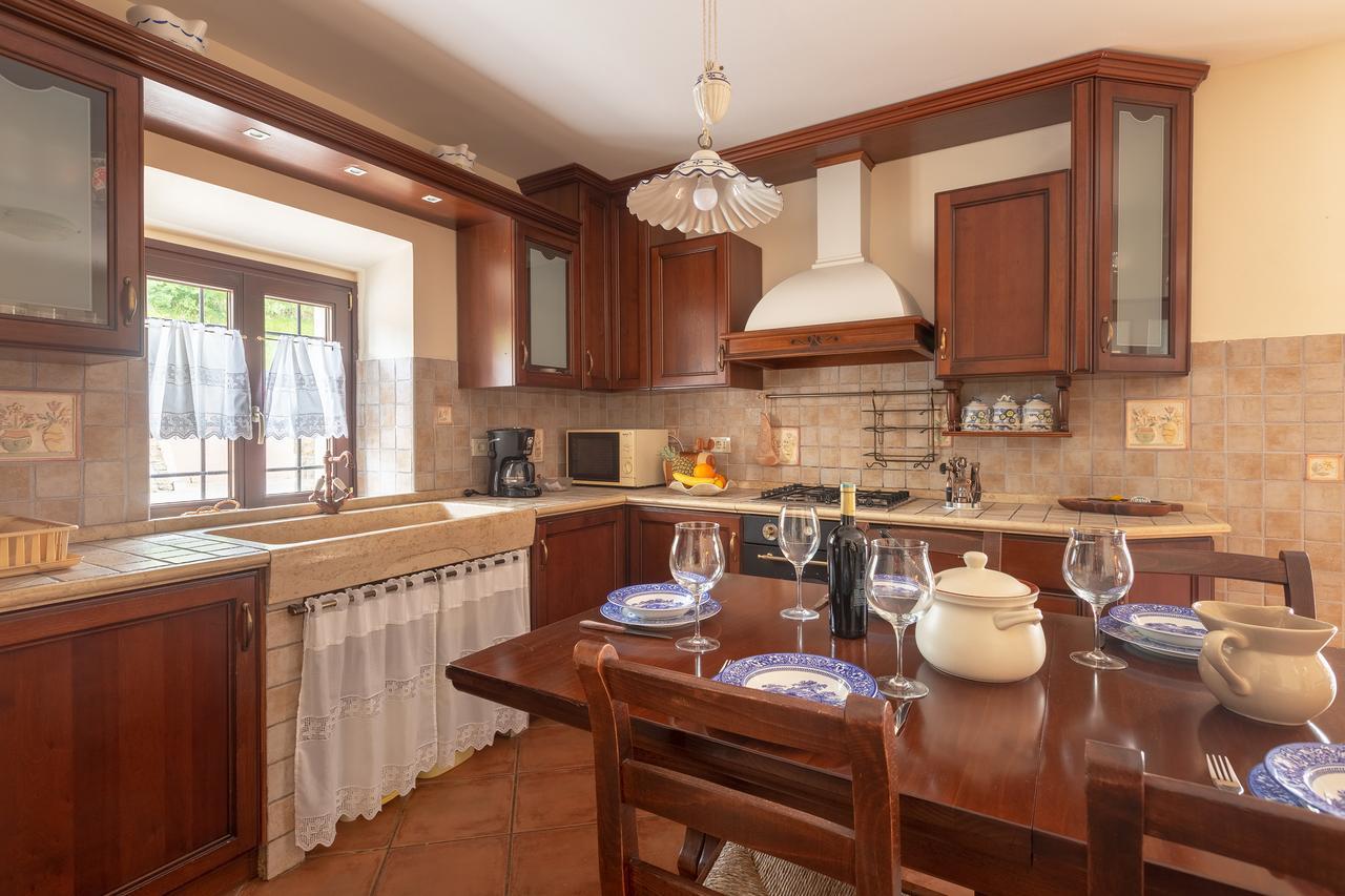 Momjan Villa Momiano With Private Pool מראה חיצוני תמונה