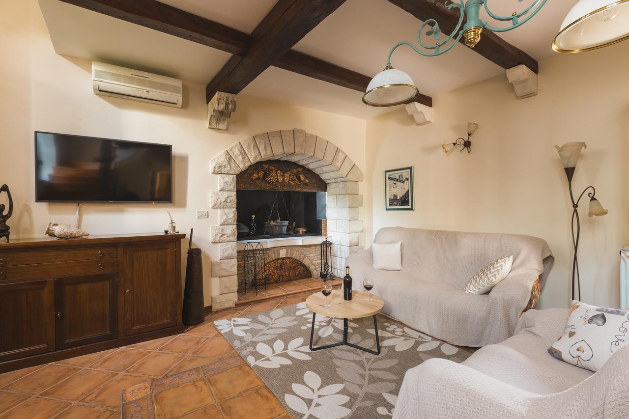 Momjan Villa Momiano With Private Pool מראה חיצוני תמונה
